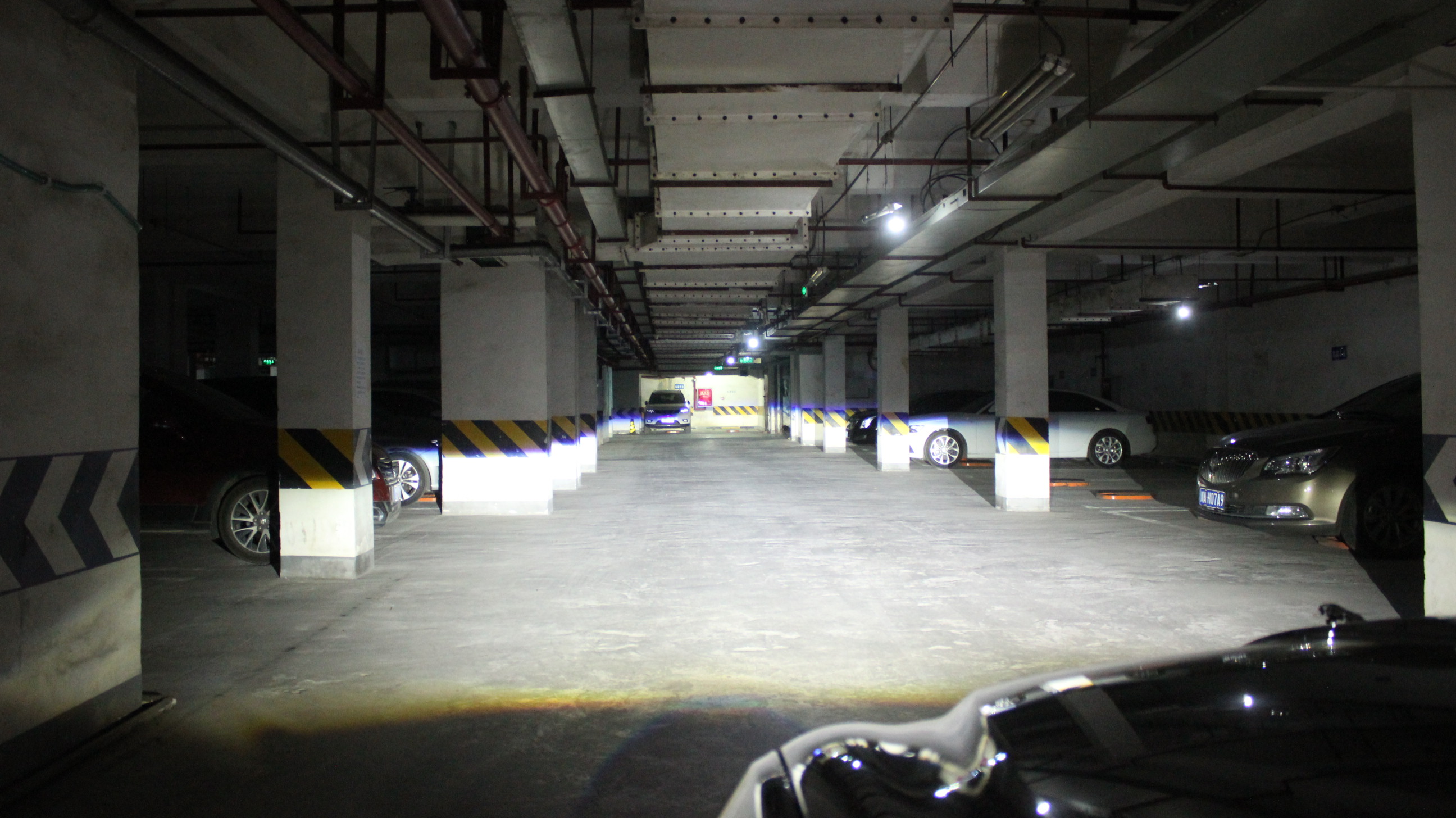 成都捷豹XF升級LED透鏡近光效果實(shí)拍 成都捷豹XF升級LED透鏡近光效果實(shí)拍