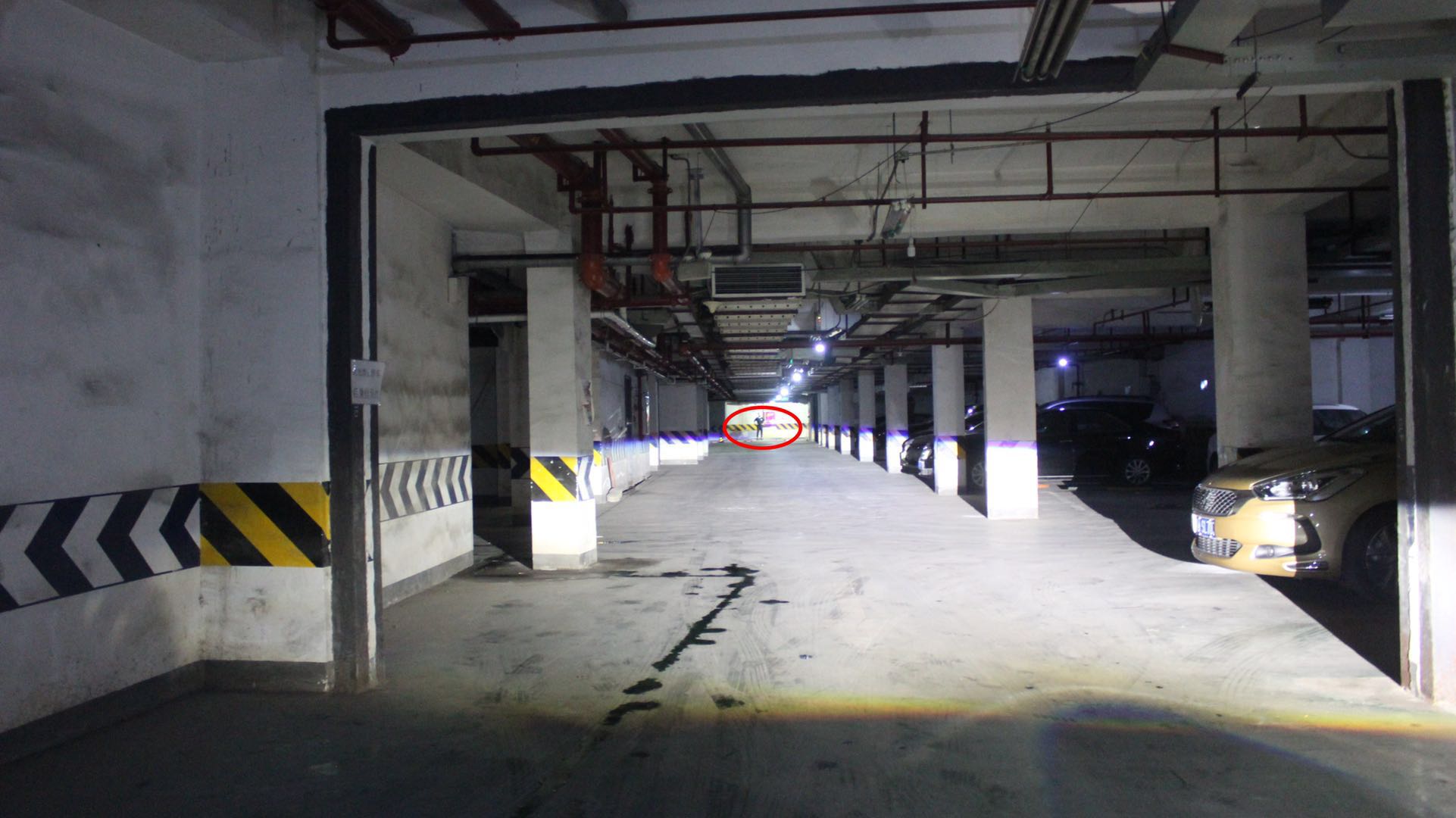 成都天一車(chē)燈保力獅Laser激光大燈近光實(shí)拍