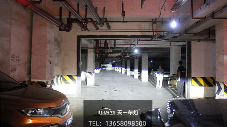 成都天一車燈保力獅激光大燈近光實拍