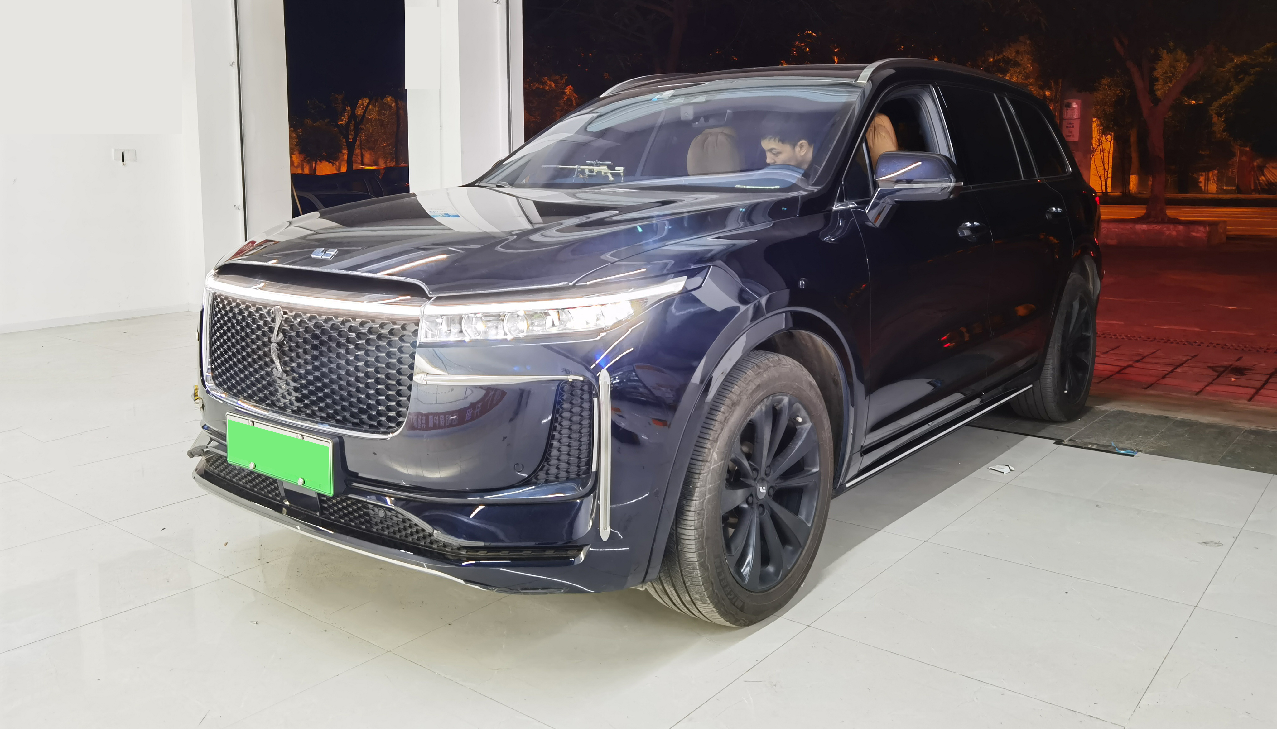 理想one大燈改裝完成后效果